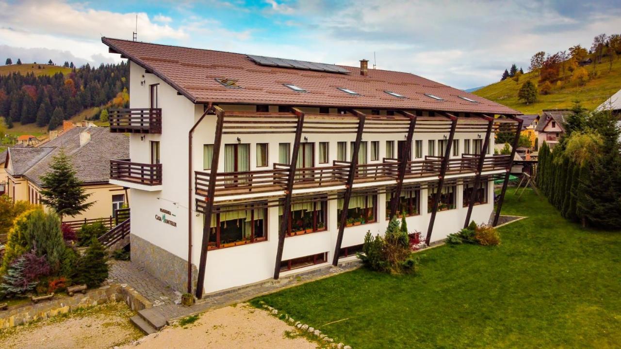 Отель Casa Muntelui Фундата Экстерьер фото