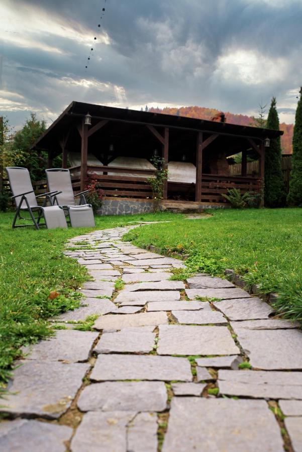Отель Casa Muntelui Фундата Экстерьер фото